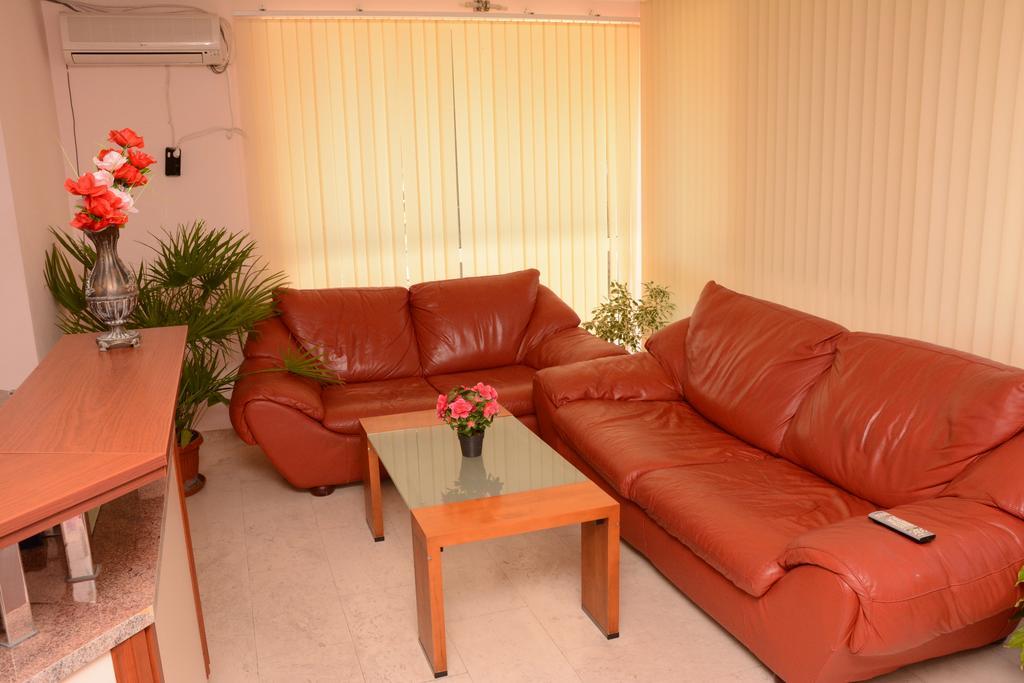 Guesthouse Kirov Ravda Exterior photo