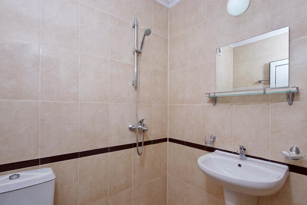 Guesthouse Kirov Ravda Exterior photo